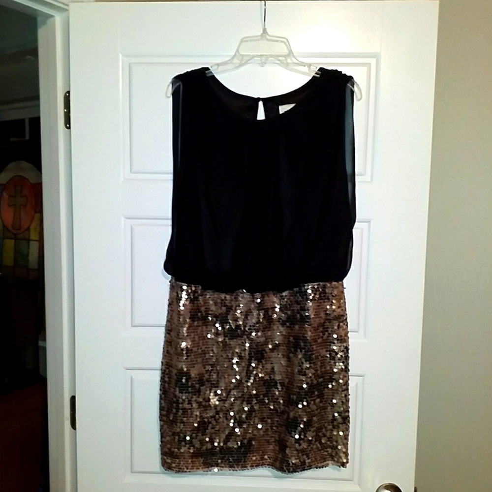 Dress J. Taylor